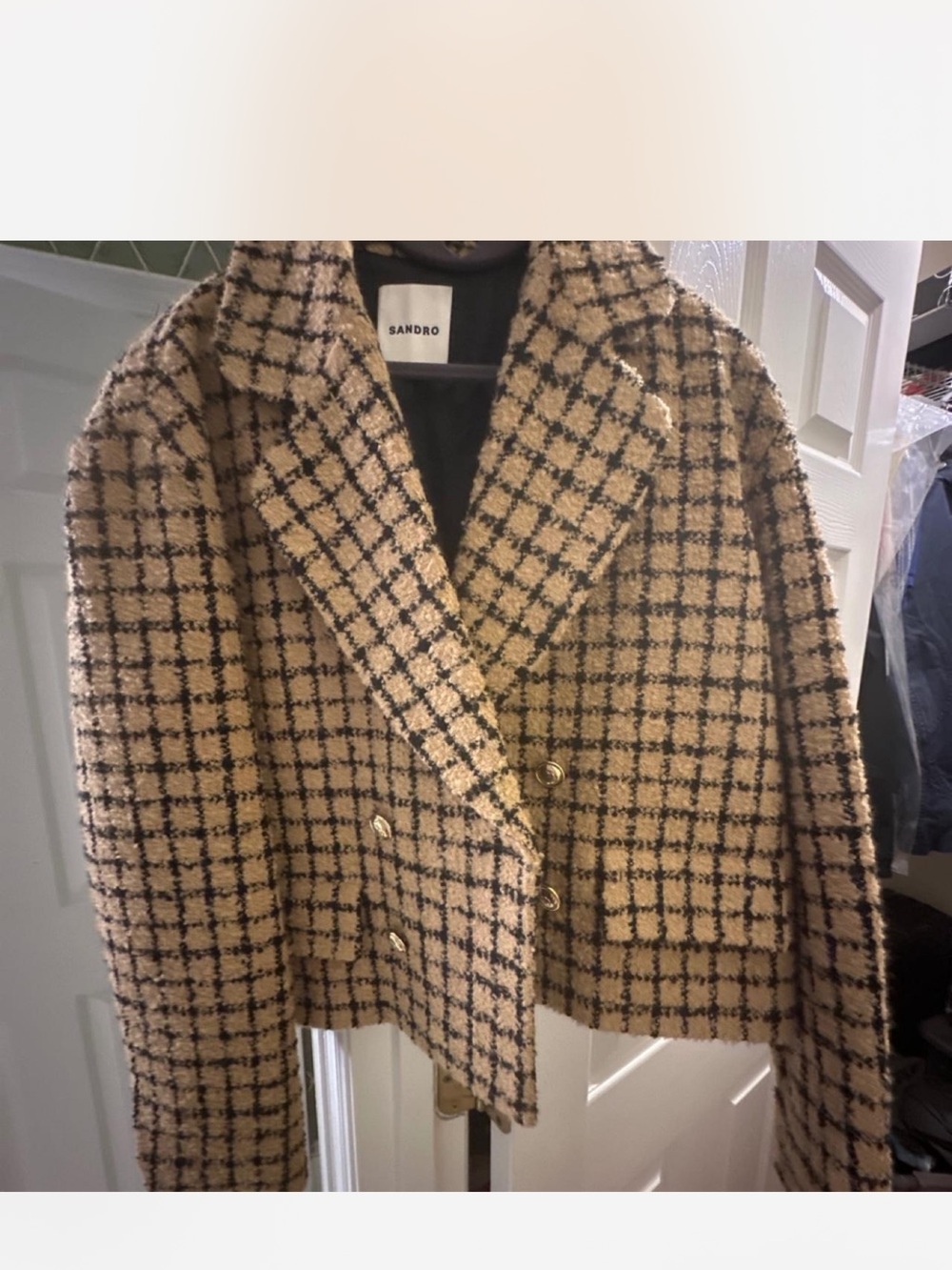 Sandro Oversize Camel and Black Checked Cropped Double-Breasted Blazer - Picture 4 of 4